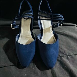 Navy Pointed-Toe Slingback Flats with Strappy Ankle